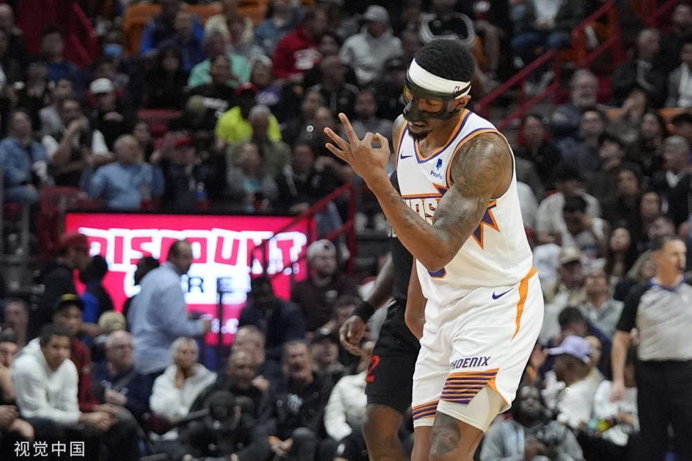 进攻频频受 进攻频频受