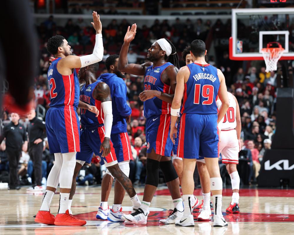 为之振奋 为之振奋